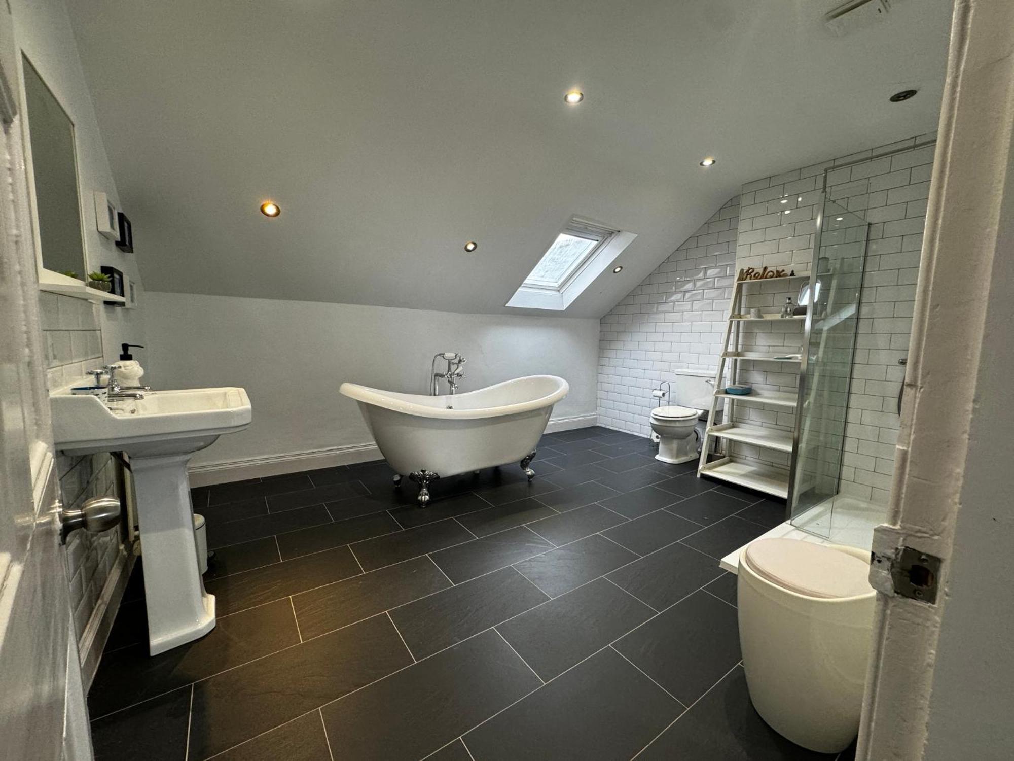 The Victorian Townhouse Portrush Villa Luaran gambar